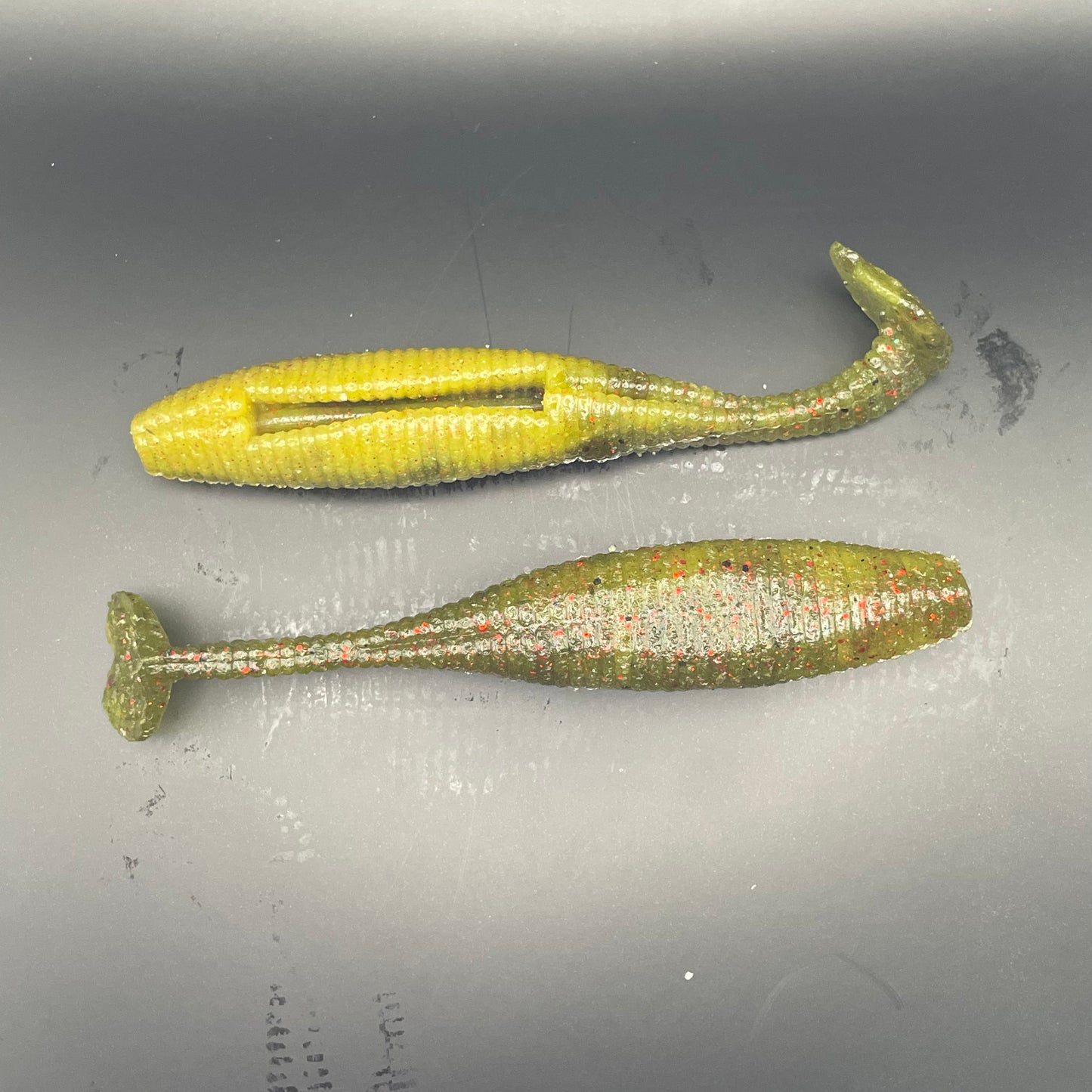 Itty's Secret Hart Tail 4"